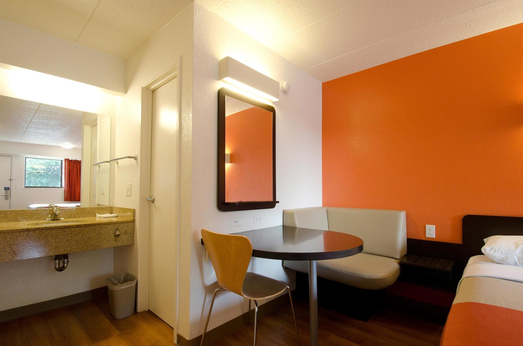 Motel 6-Gaithersburg, Dc - Washington Экстерьер фото
